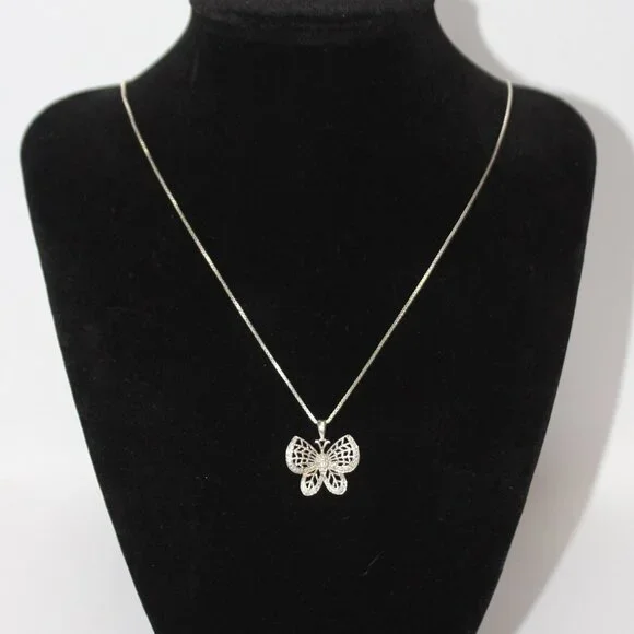 Sterling Silver Butterfly and Chain - Picture 1 of 9